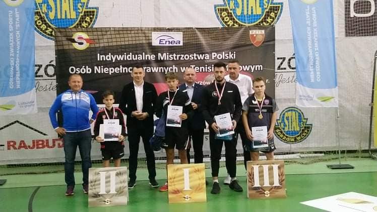Read more about the article Młodzi zawodnicy ze srebrnymi medalami krajowych zawodów